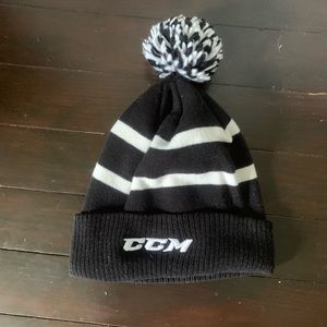 CCM CORE POM KNIT WINTER HAT - ADULT